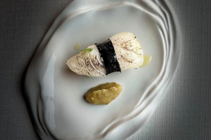 Dining 36 of 50