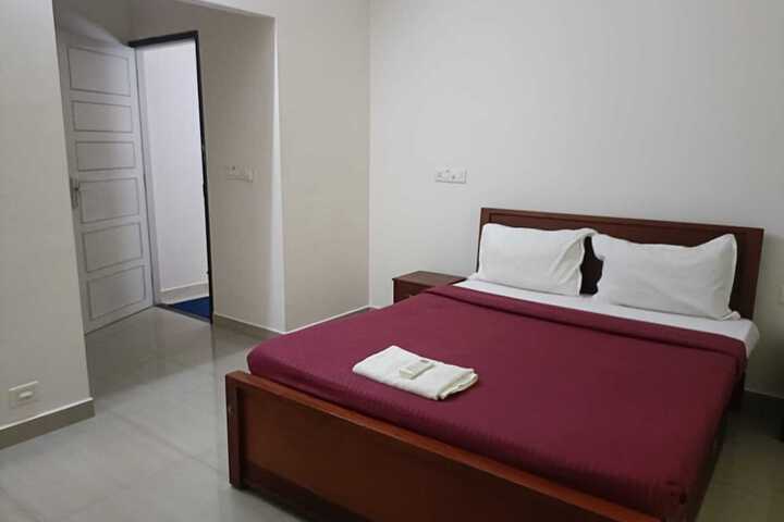 Room 11 of 39