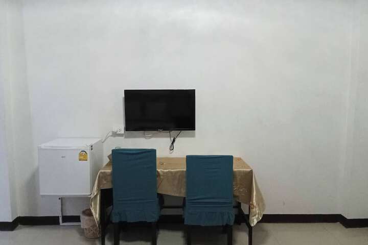 Room 25 of 60