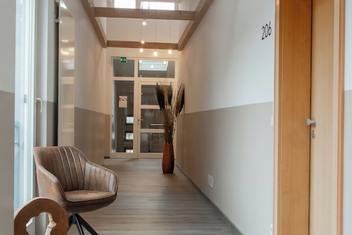 Ballroom/Hall 40 of 45