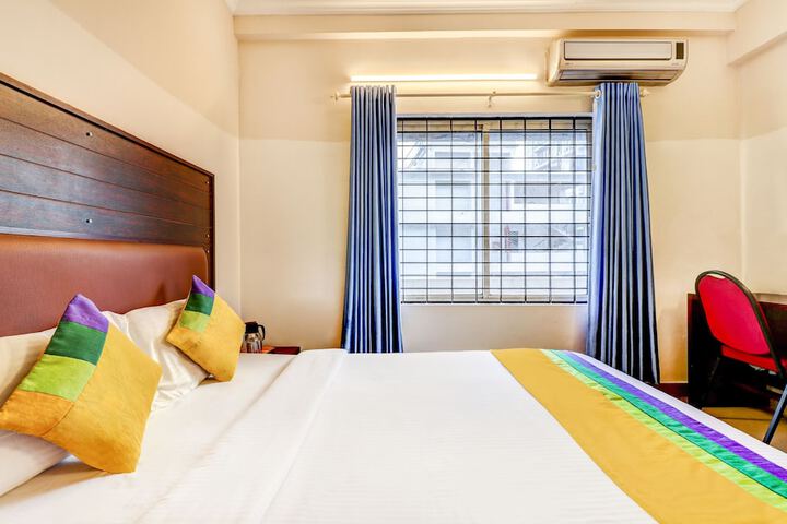 Room 12 of 49