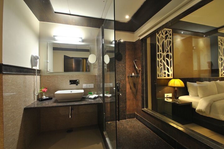 Room 30 of 57