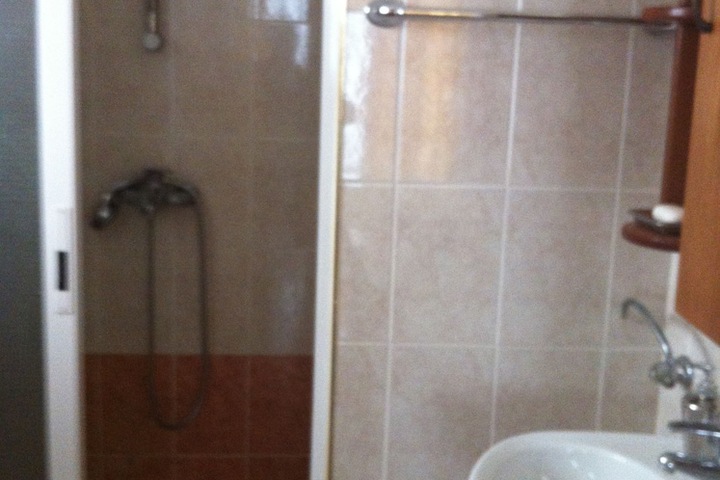 Room 12 of 15