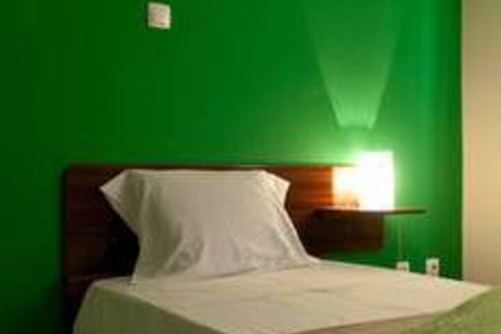 Room 14 of 24