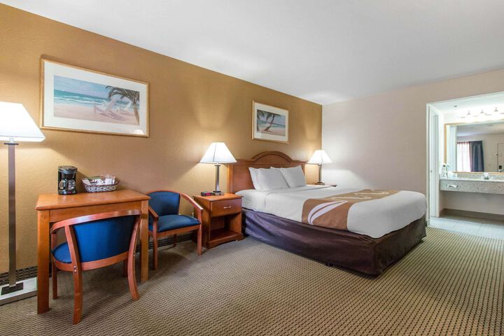Room 17 of 49