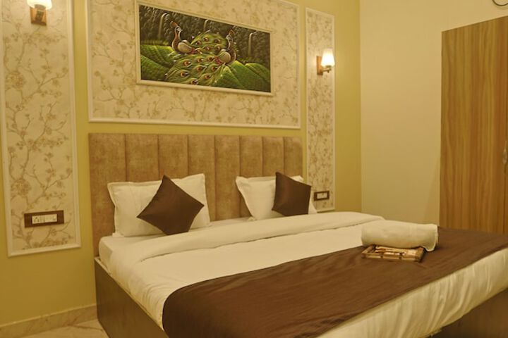 Room 4 of 22