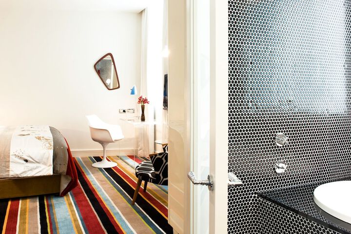 Room 51 of 68