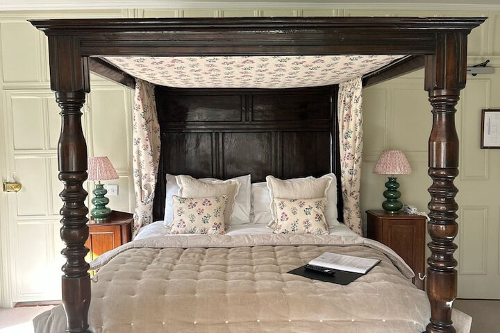 Room 7 of 56