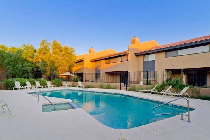 Pool 21 of 26