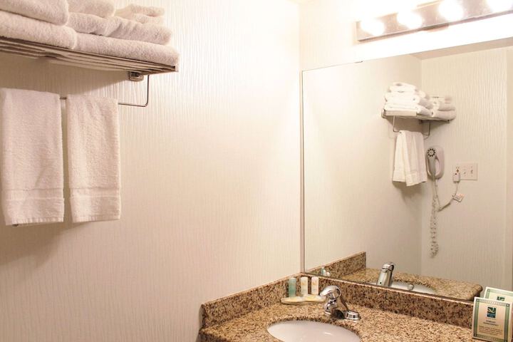 2 Double Beds (2 of 8)