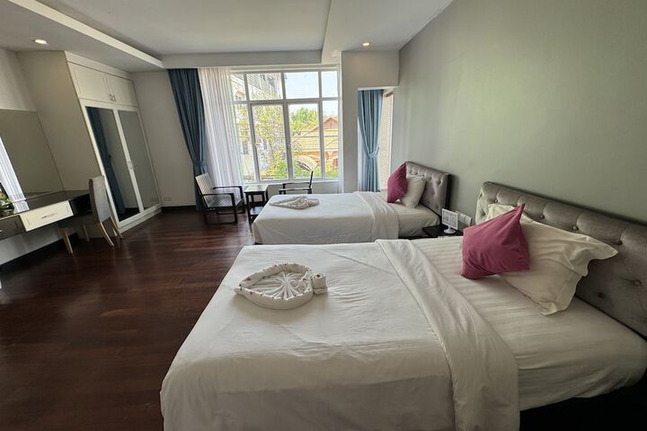 Room 19 of 40