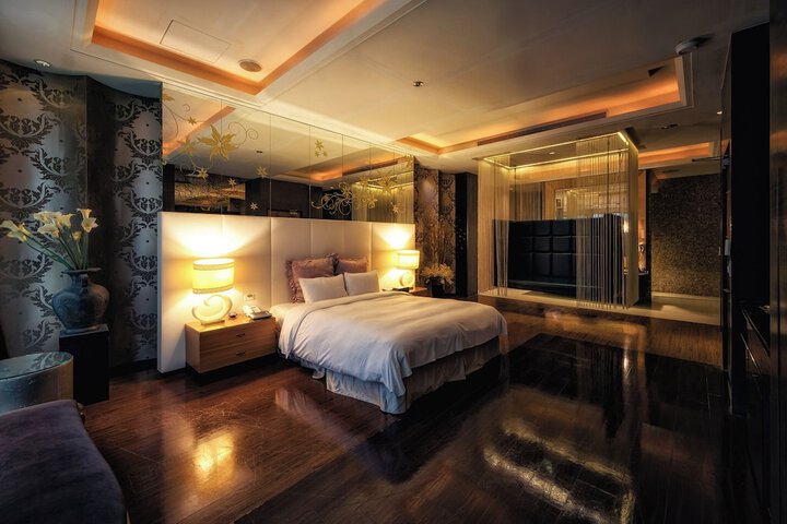 Room 41 of 69