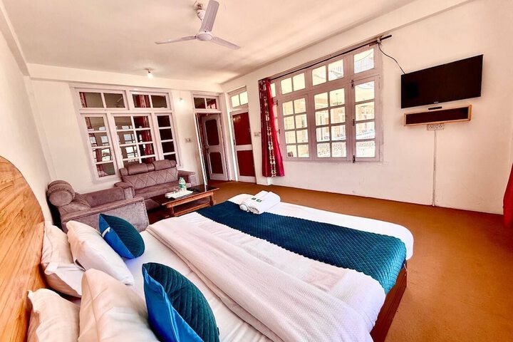 Room 15 of 46