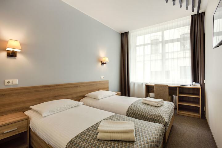 Room 10 of 58