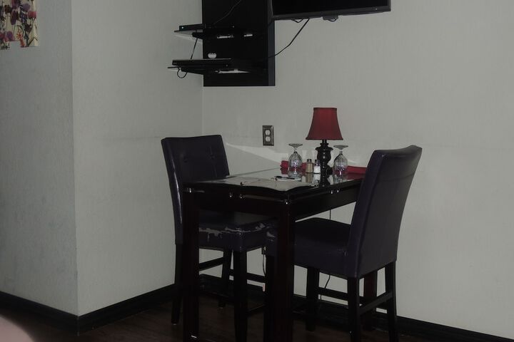 Room 18 of 65
