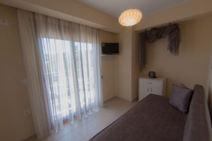 Room 30 of 44