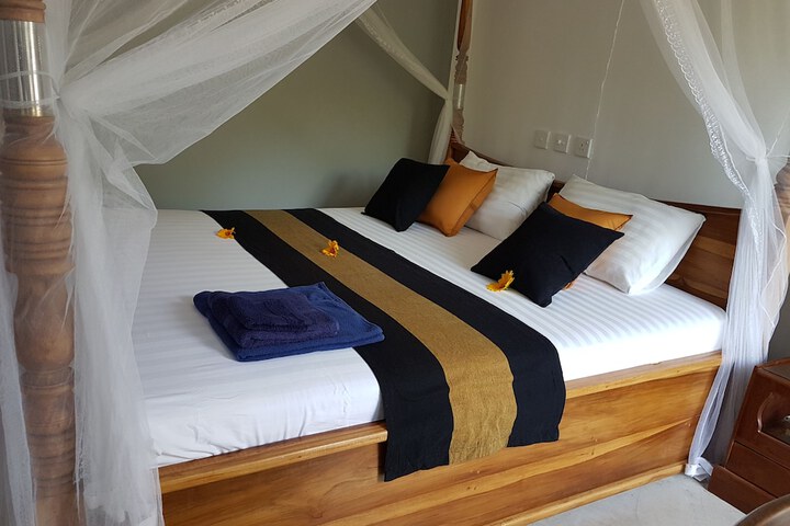 Room 15 of 44