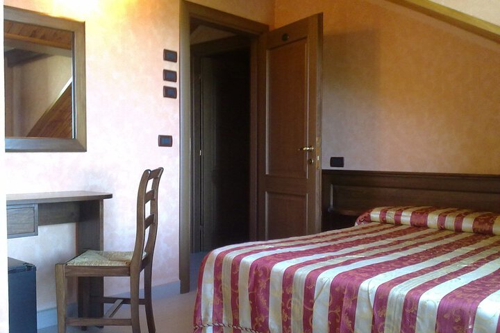 Room 19 of 30