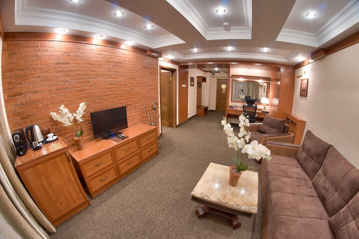Room 51 of 112
