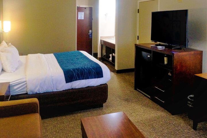 Upgrade 2 Queen Beds (3 of 18)