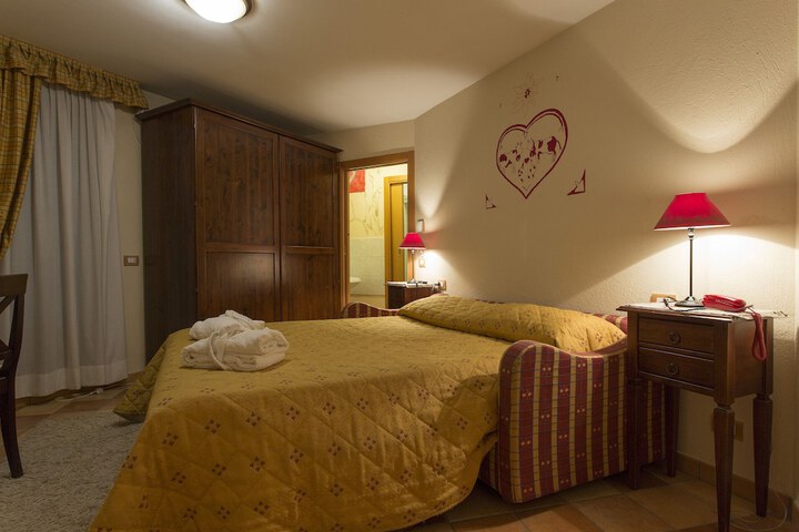 Room 11 of 52