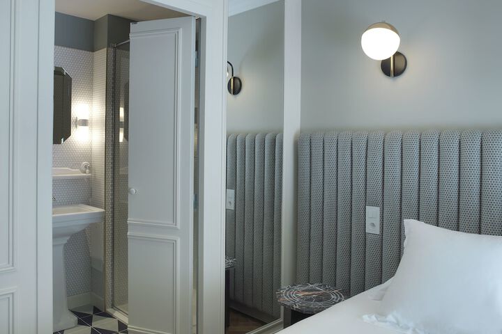 Room 15 of 72