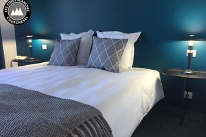 Room 17 of 35