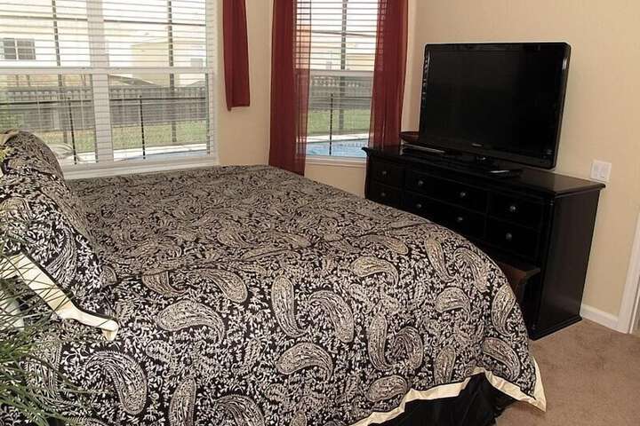 Room 10 of 26