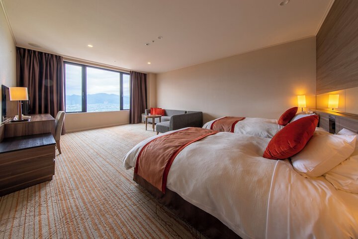 Room 10 of 91