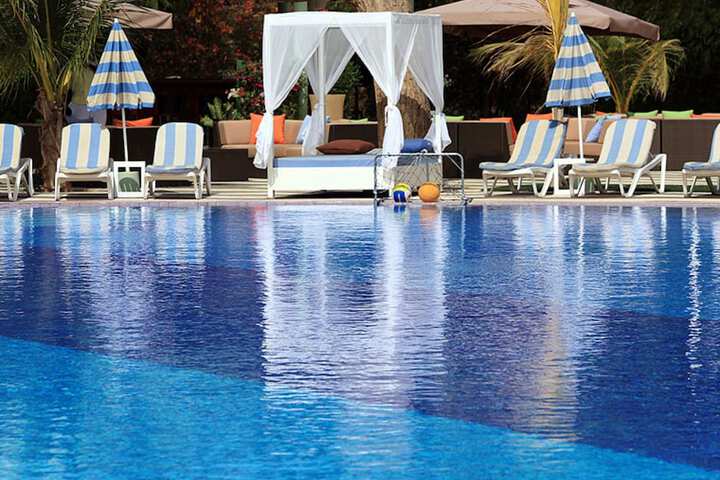 Pool Hotel