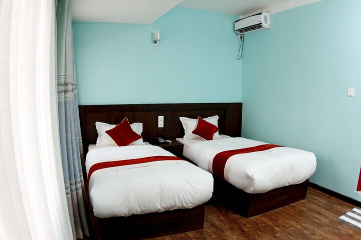Room 8 of 41