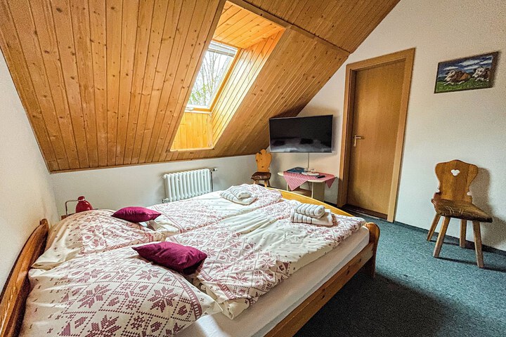 Room 15 of 51