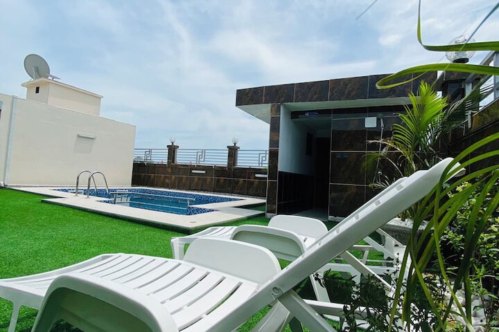Pool 16 of 23
