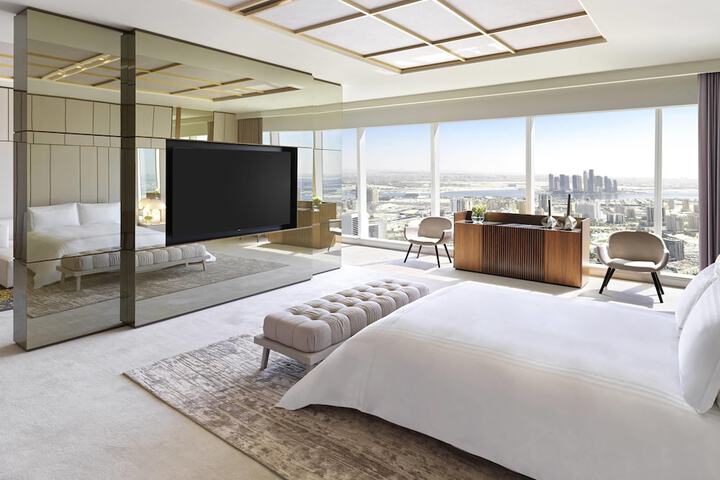 Room 37 of 310
