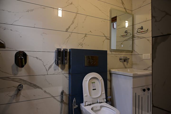 Room 12 of 26
