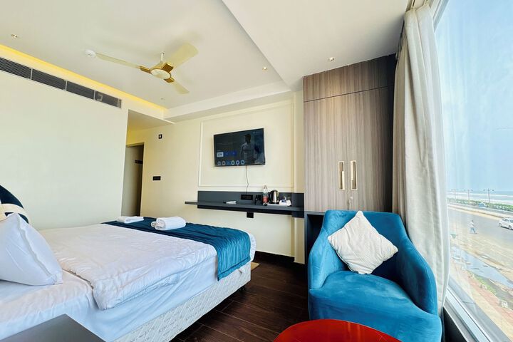 Room 44 of 55