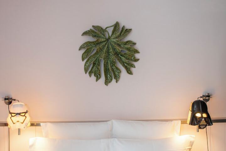 Room 16 of 192