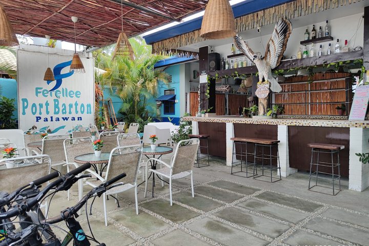 Dining 56 of 86