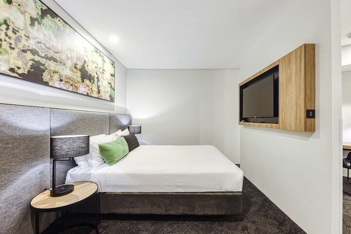 Room 44 of 81