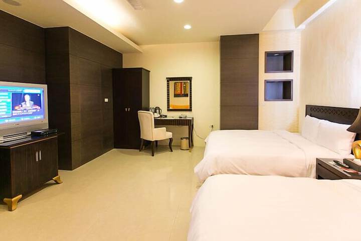 Room 14 of 39
