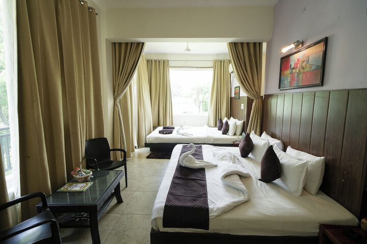 Room 35 of 82