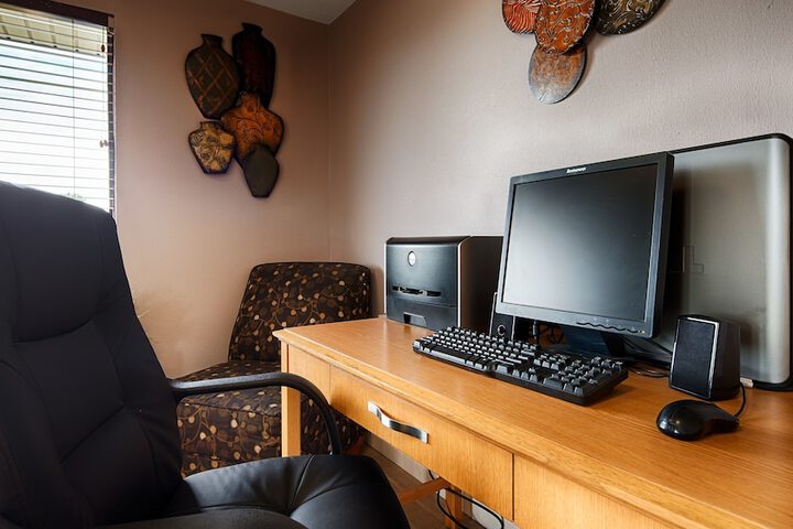 Business Center 43 of 46