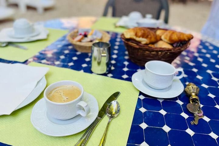 Breakfast/Coffee Service 35 of 47