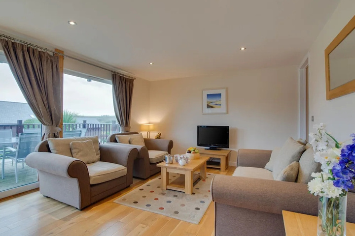 Comfy Holiday Home in Saint Columb With Garden