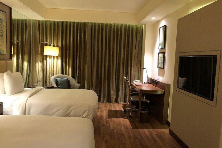 Room 26 of 84