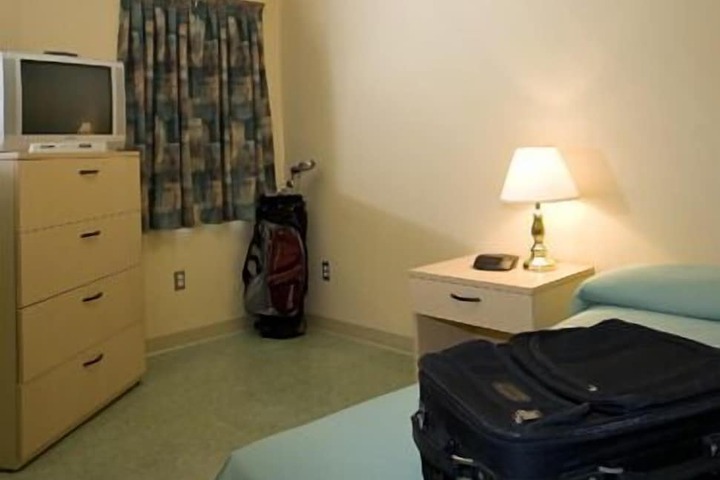 Room 6 of 30