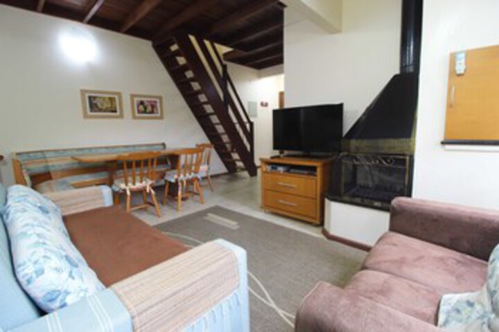 Room 5 of 14