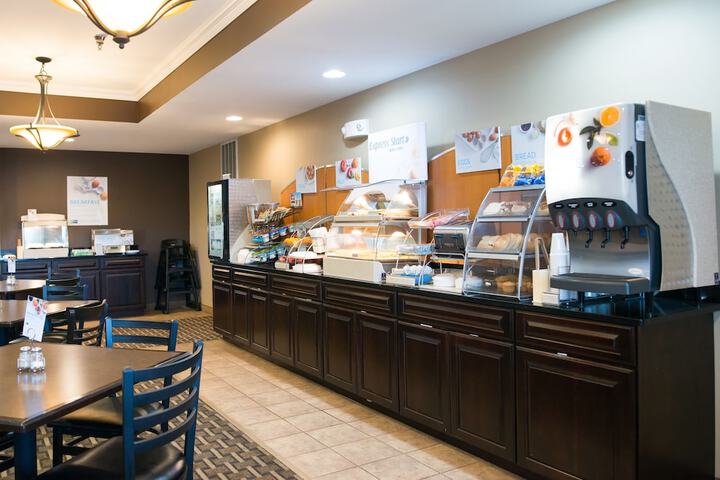 Breakfast/Coffee Service 38 of 48