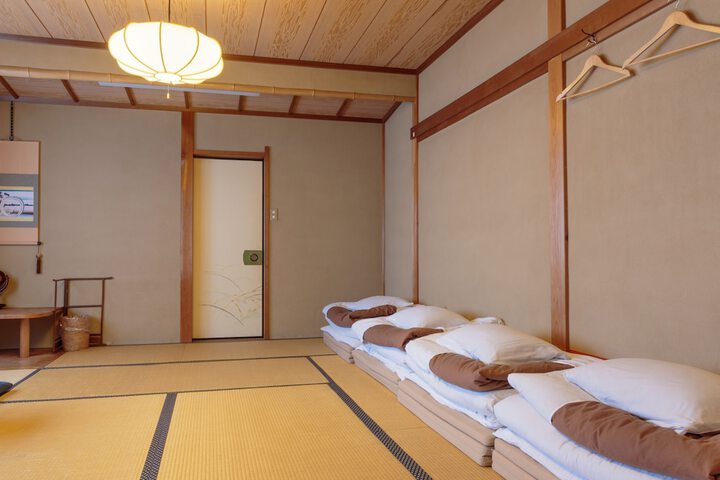 Room 19 of 65