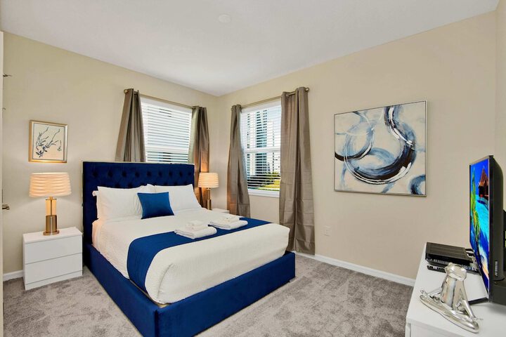 Room 10 of 53